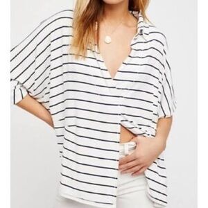 We The Free Can’t Fool Me Top Navy and White Stripe Size Small